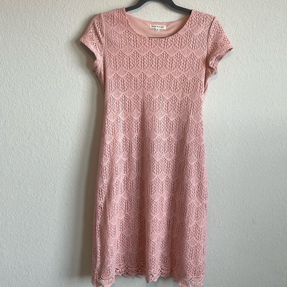 Down east form, fitting pink lace, dress